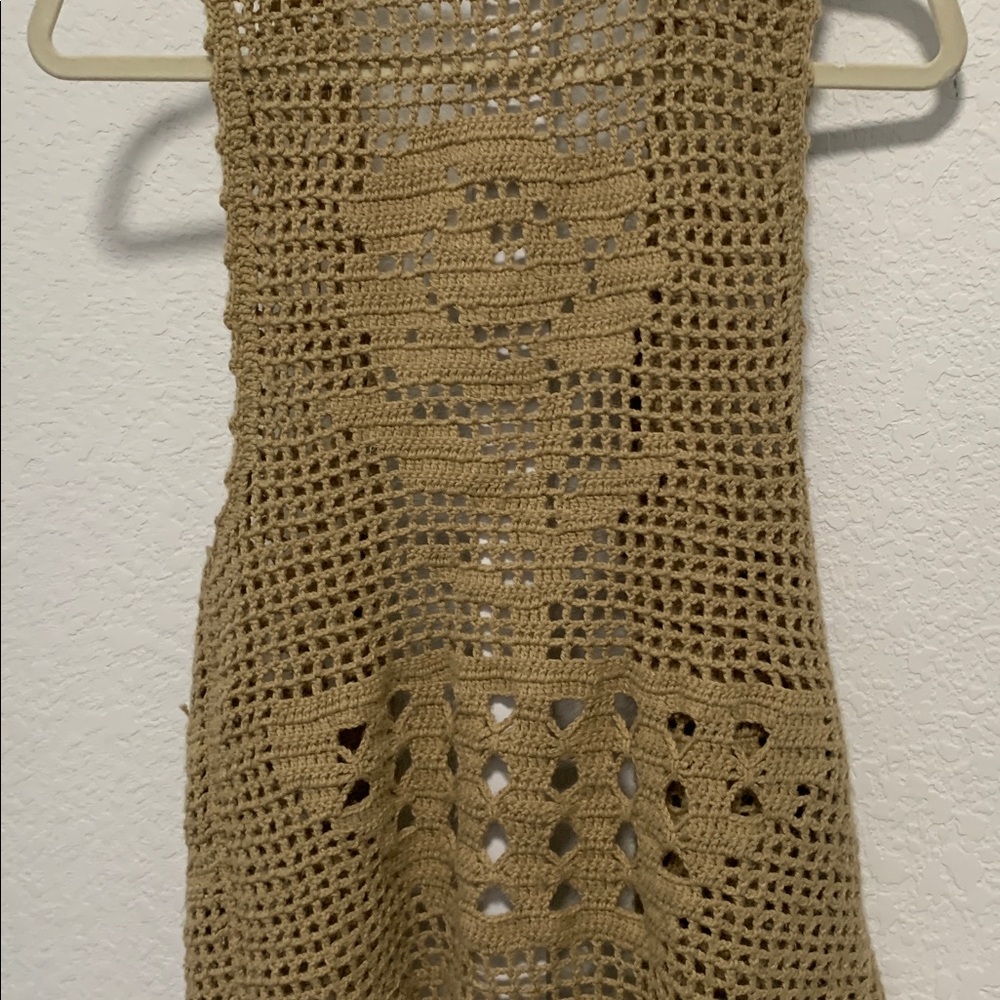 Y2K Crochet Tan Sleeveless Cardigan - Picture 2 of 7